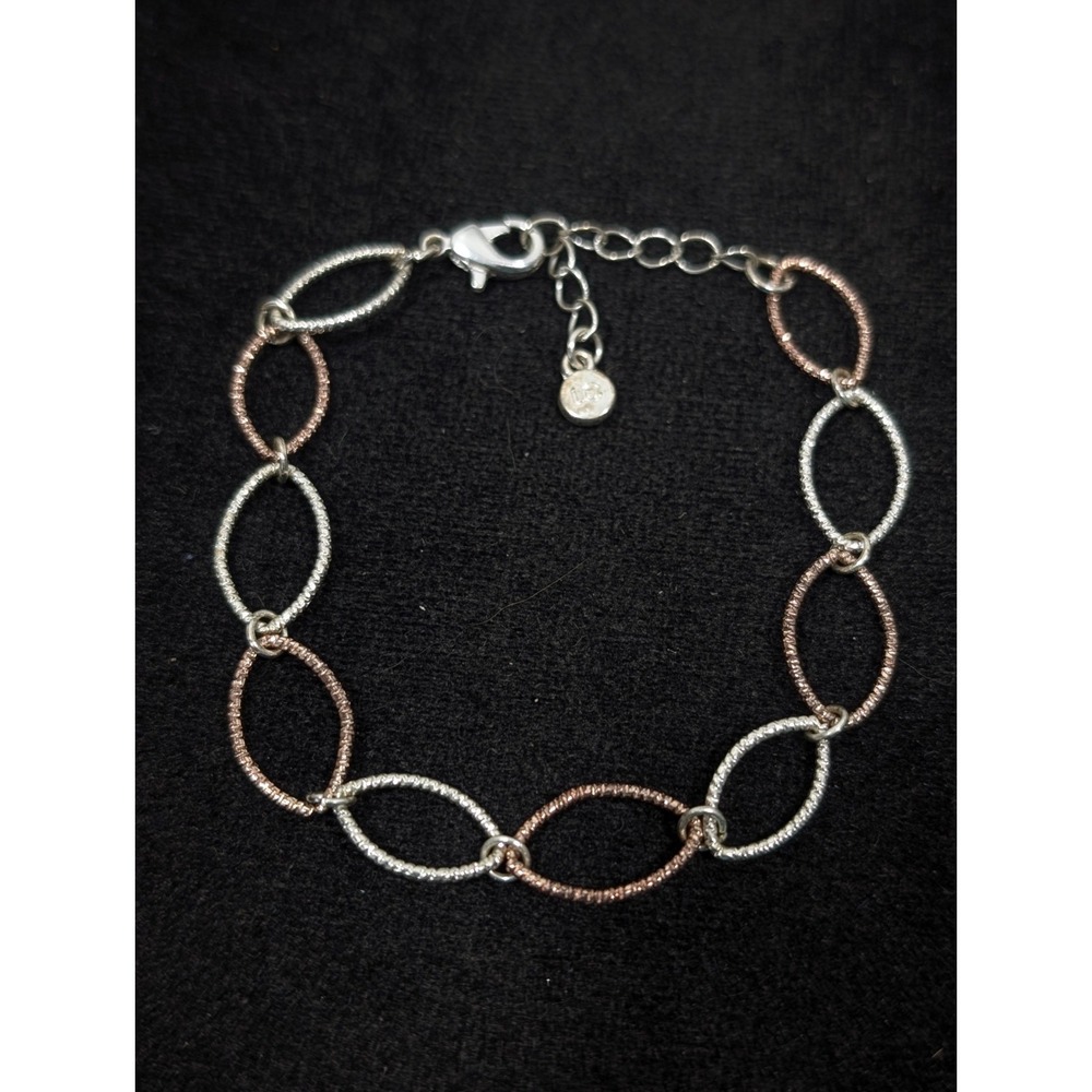 Liz Claiborne Two Tone Textured Oval Chain Link Bracelet 7 in